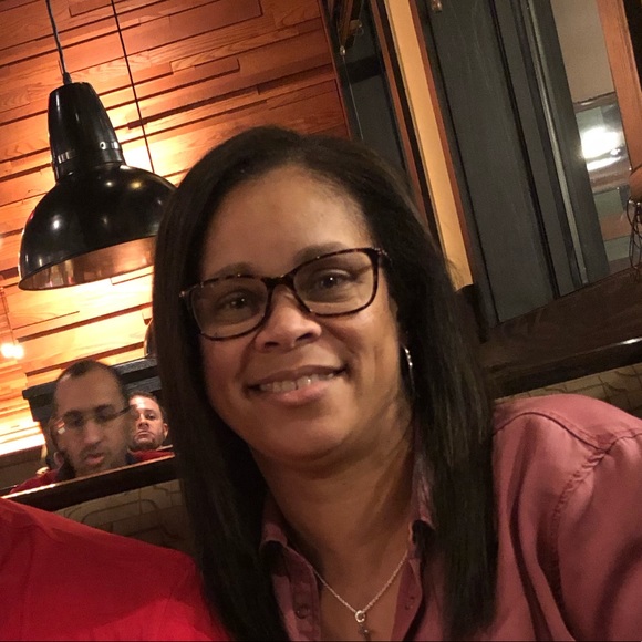 Meet your Posher, Cherrill - Picture 1 of 1